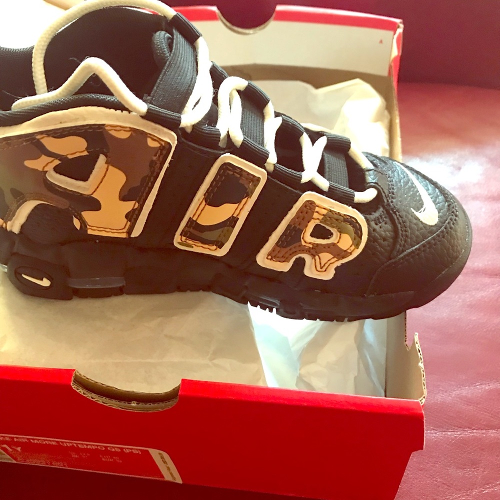 Nike Uptempo Size 1